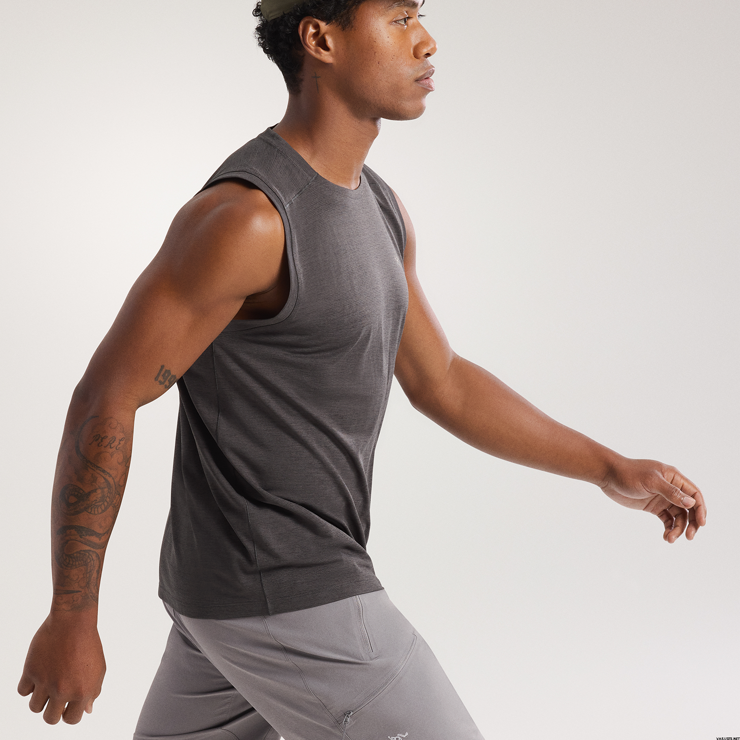 Arc'teryx Cormac Tank Mens | Débardeurs pour hommes | Varuste.net