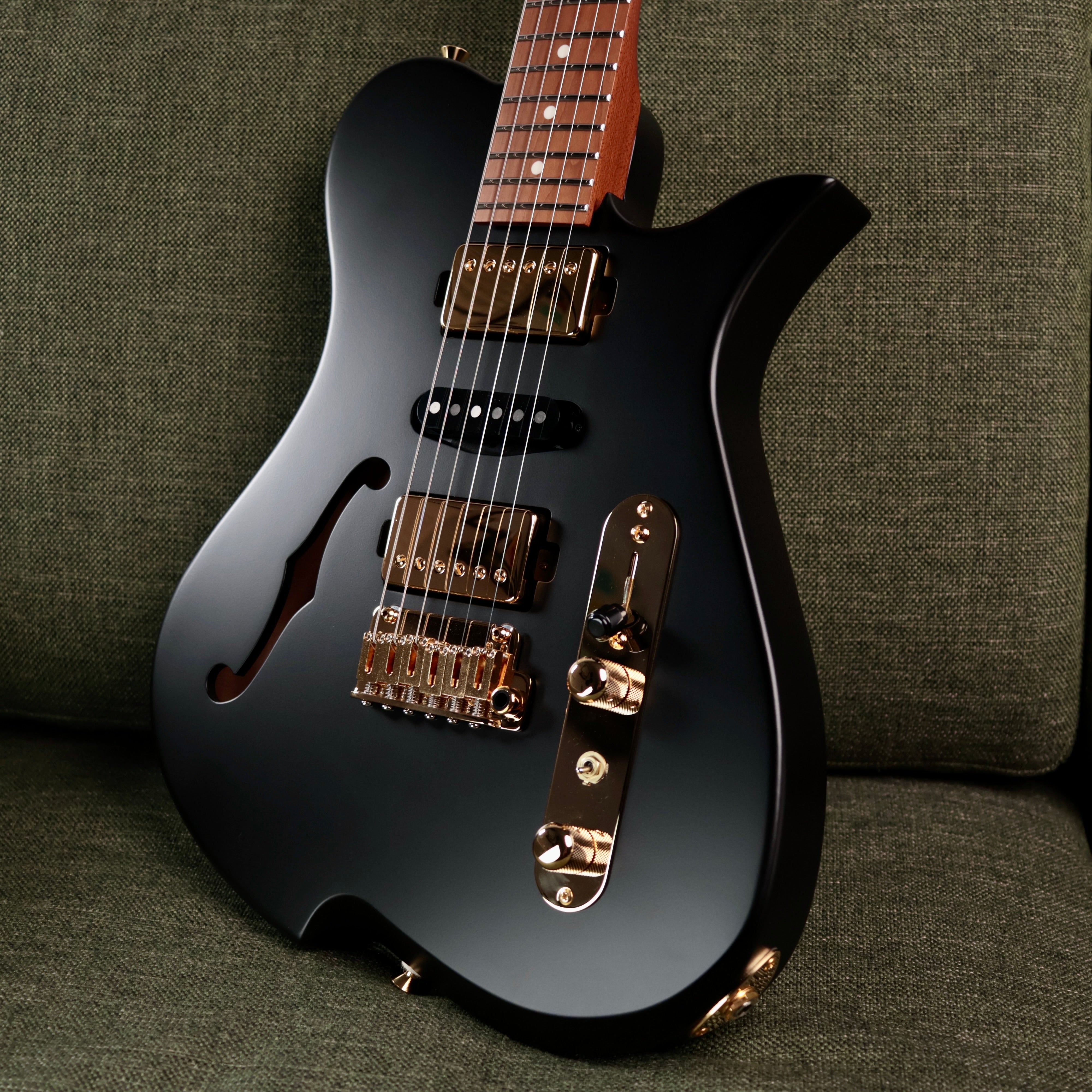 Vasti KJM – Vola Guitars