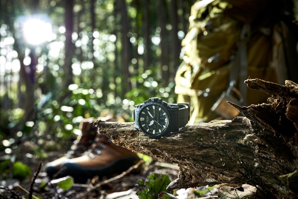 アウトドアウォッチの人気定番「プロトレック」に、カシオブランド初の