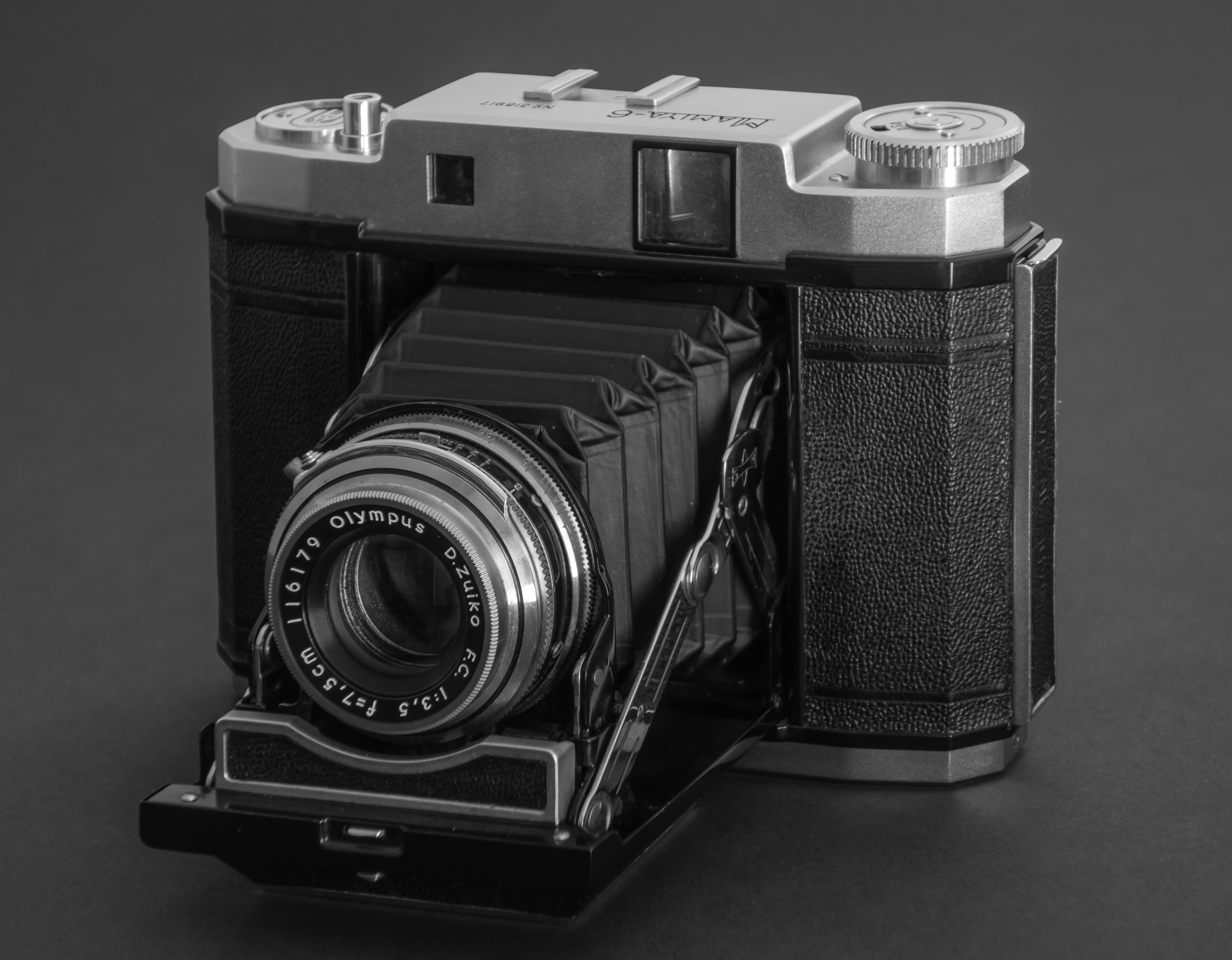 Mamiya Six – Old Glass