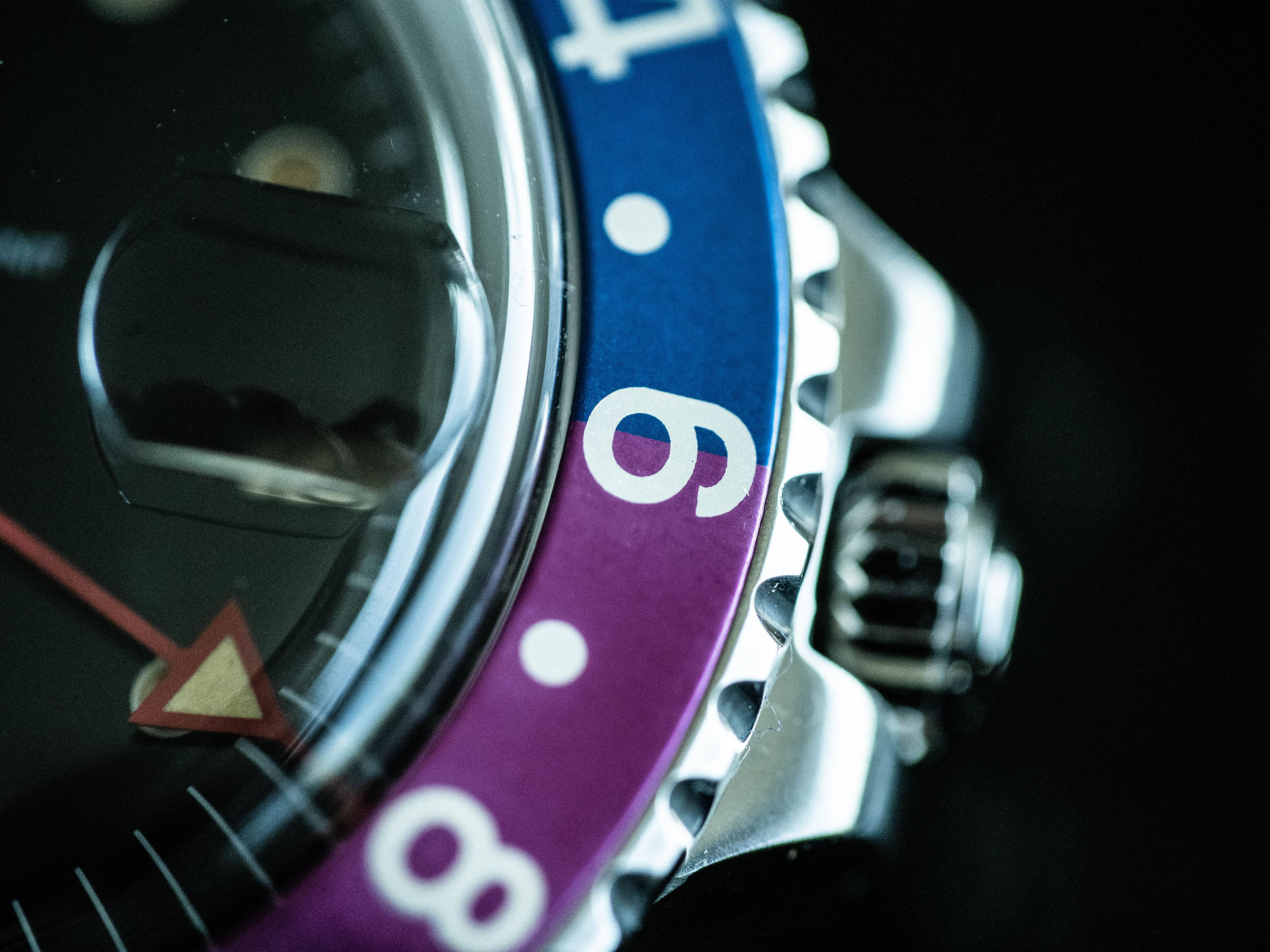 Sanford MKII - Interchangeable Bezel / Fuchsia & Blueberry Bezel