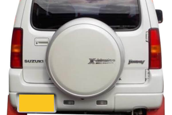 ジムニーのスペアタイヤのカスタム方法を5種類紹介します | 4x4