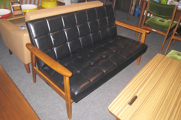 カリモク60 Kチェア2シーター（スタンダードブラック） | collect