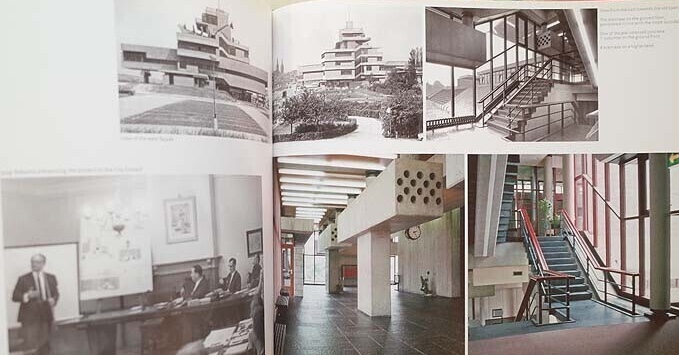 Team 10 In Search of a Utopia of the Present 1953-81（建築 洋書