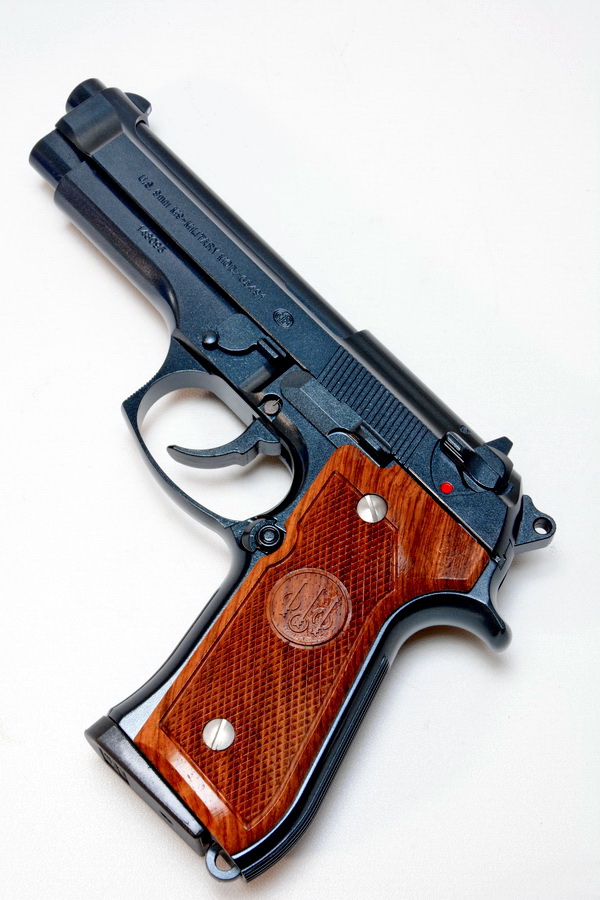 USM9ガンブルーWG｜キャロムショット