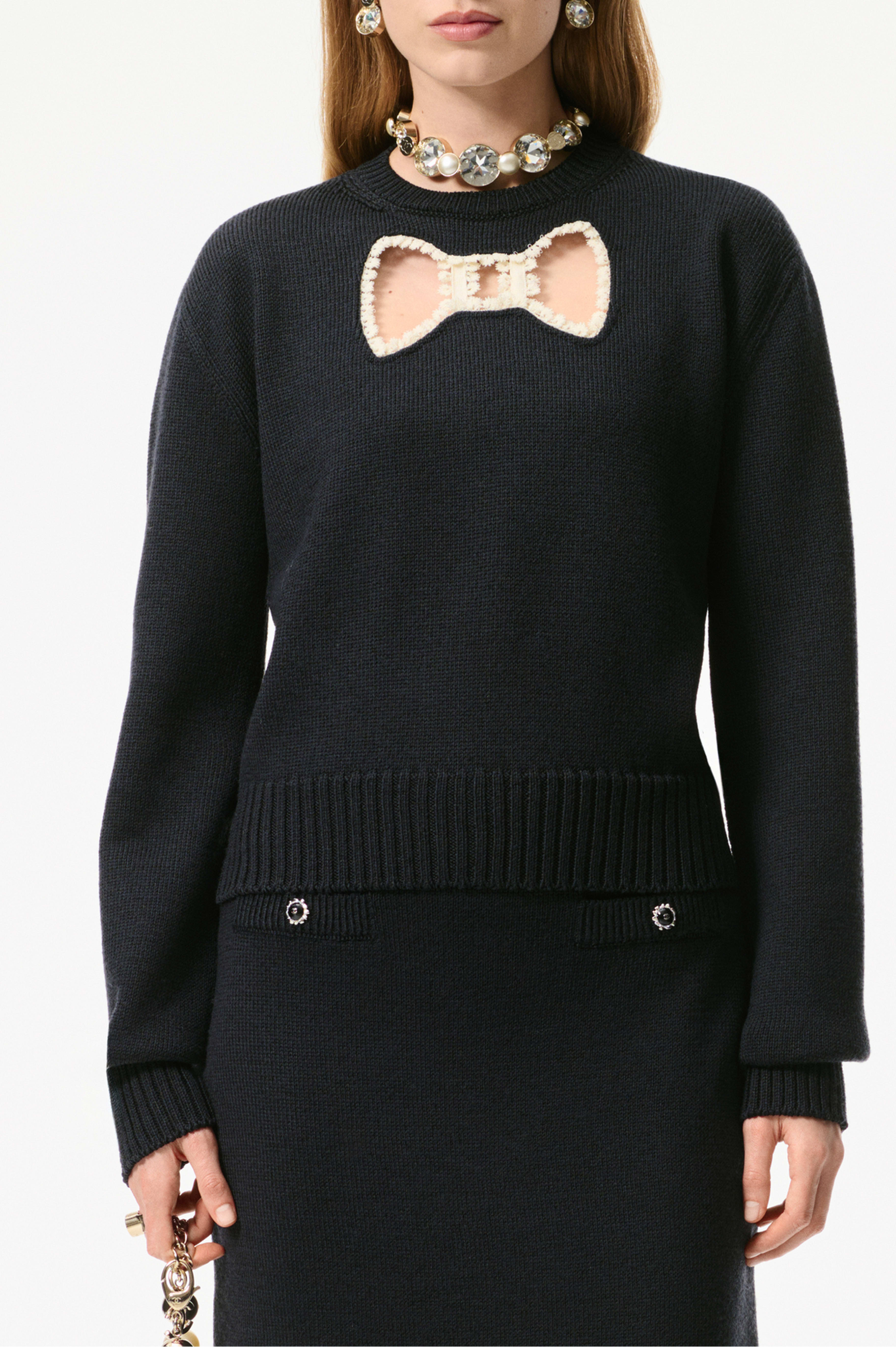 プルオーバー - シルク & ウール、ブラック & エクリュ — ファッション