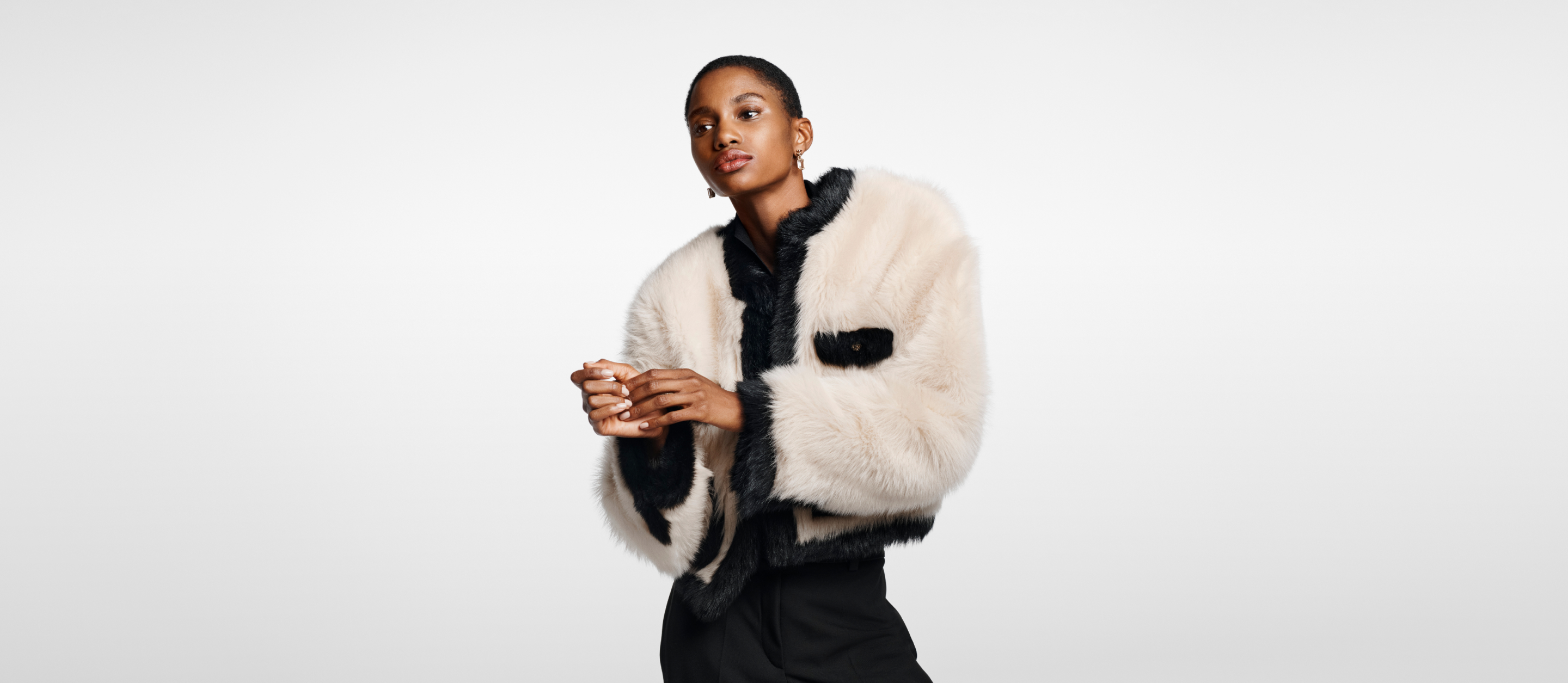 シャネル 公式サイト：CHANEL.COM - ファッション | CHANEL シャネル