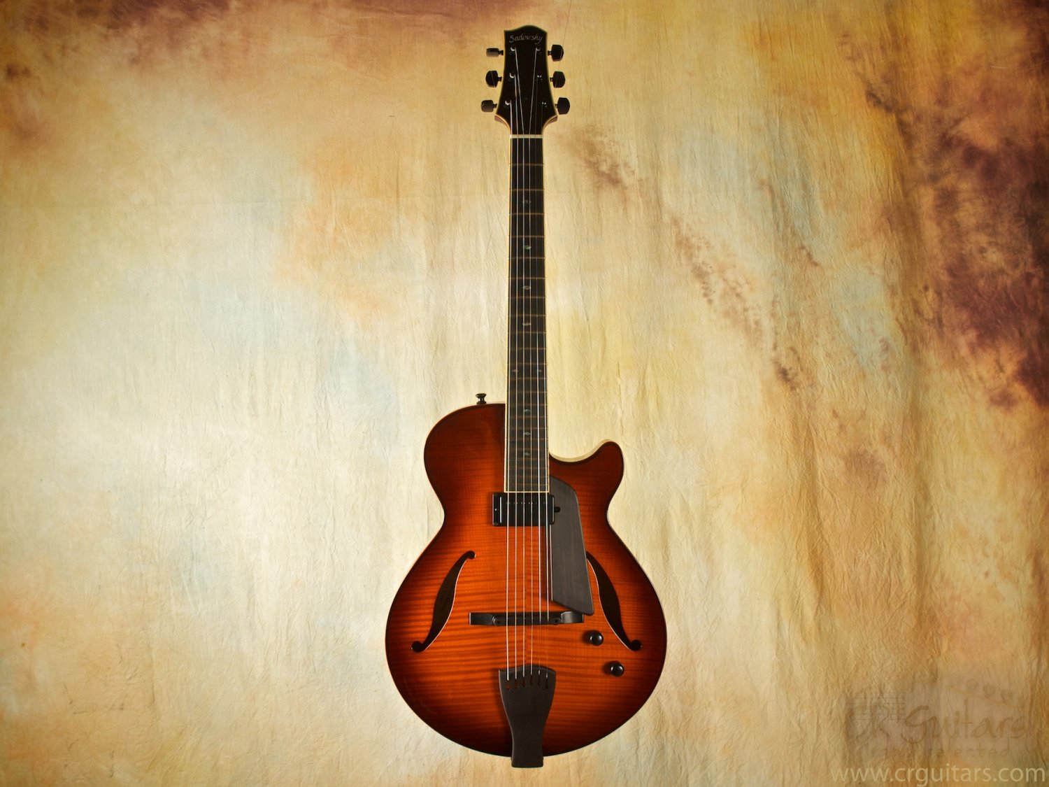 Sadowsky SS-15 Archtop - CR Guitars