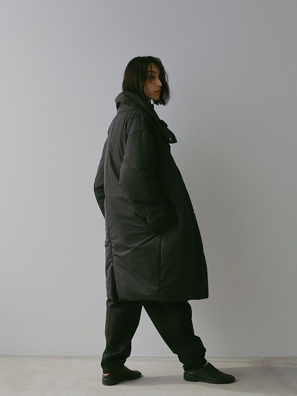 ETRE TOKYO - スタンドネックパディングコート - BLACK | ADDICT WEB SHOP