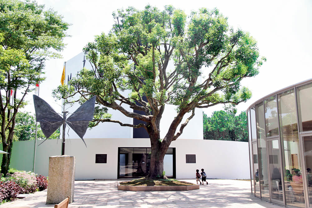 ベルナール・ビュフェ美術館 | 静岡県の美術館 | 美術館・展覧会情報