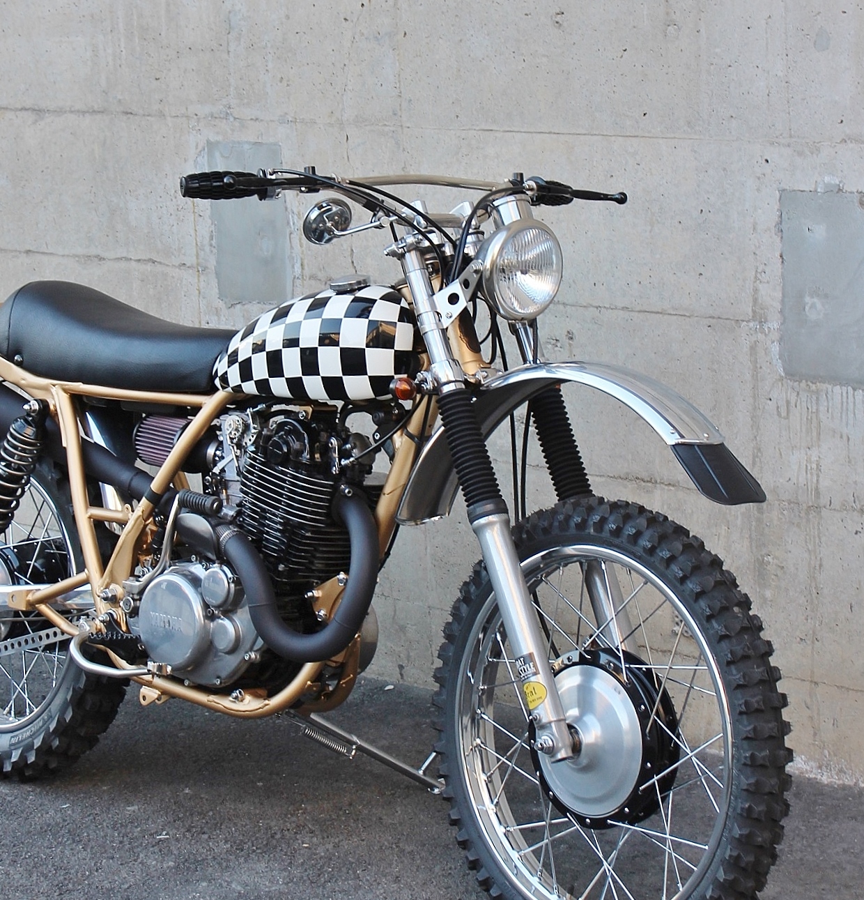 SR400/500 STEEL FRONT FENDER | ブラットスタイルウェブショップ