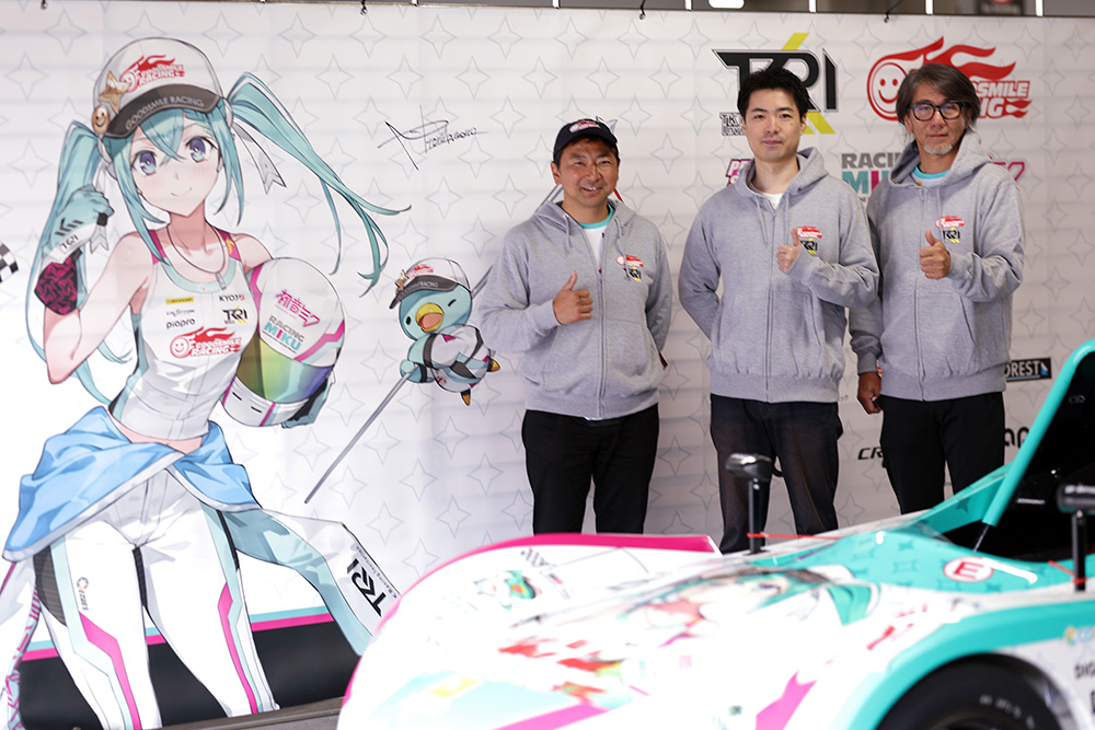 1/24 WRCレースクイーン オーシャンコスモス レジンキット 塗装済み