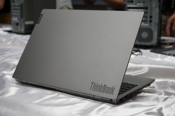 レノボ ThinkBook 13sレビュー/コスパに優れたビジネス向けノートPC