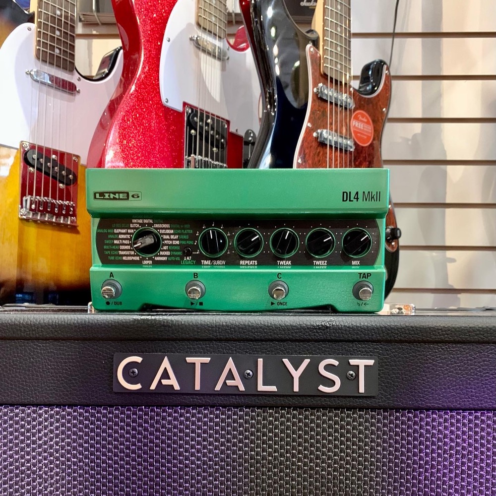 Line 6 DL4 MkII Delay Looper Pedal: Canadian Online Music Store in