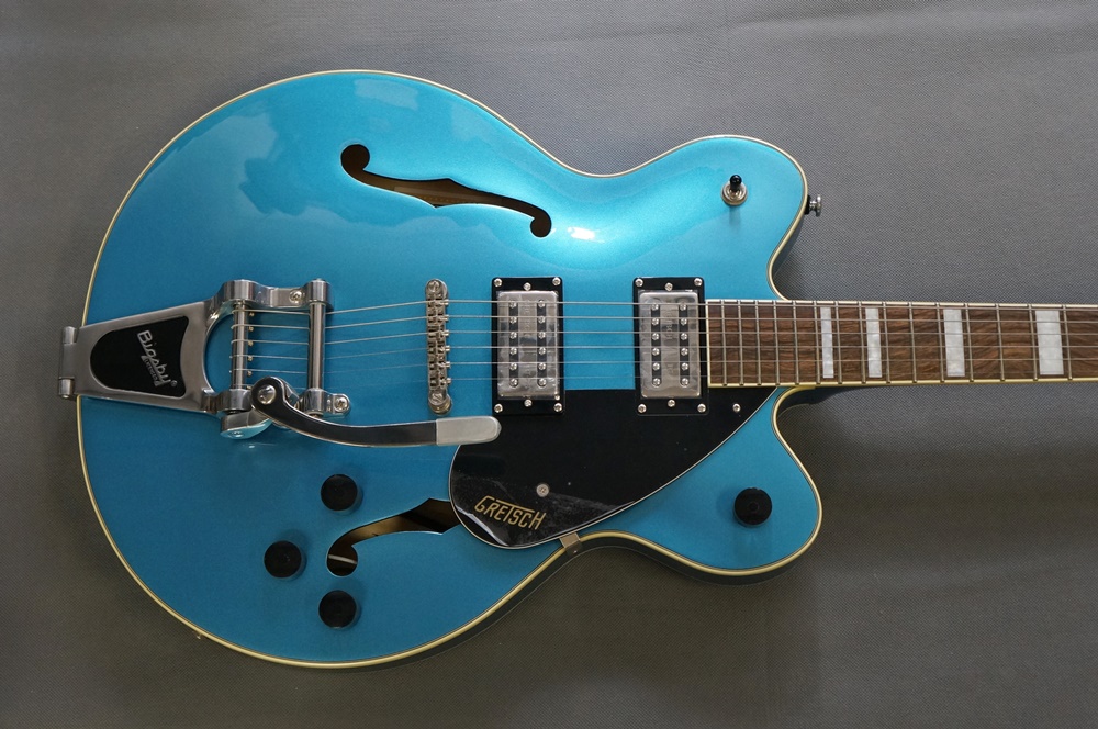 GRETSCH G2622T Riviera Blue / 楽器屋BOW オンラインストア