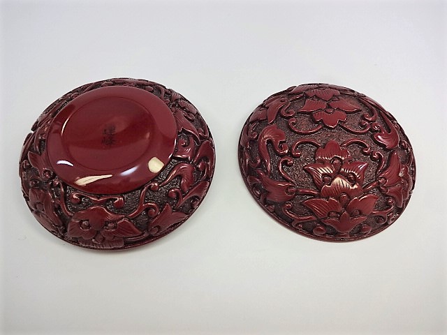 茶道具 工芸品 漆器 村上木彫堆朱 香合 上彫 堆朱宝相華紋香合 高橋