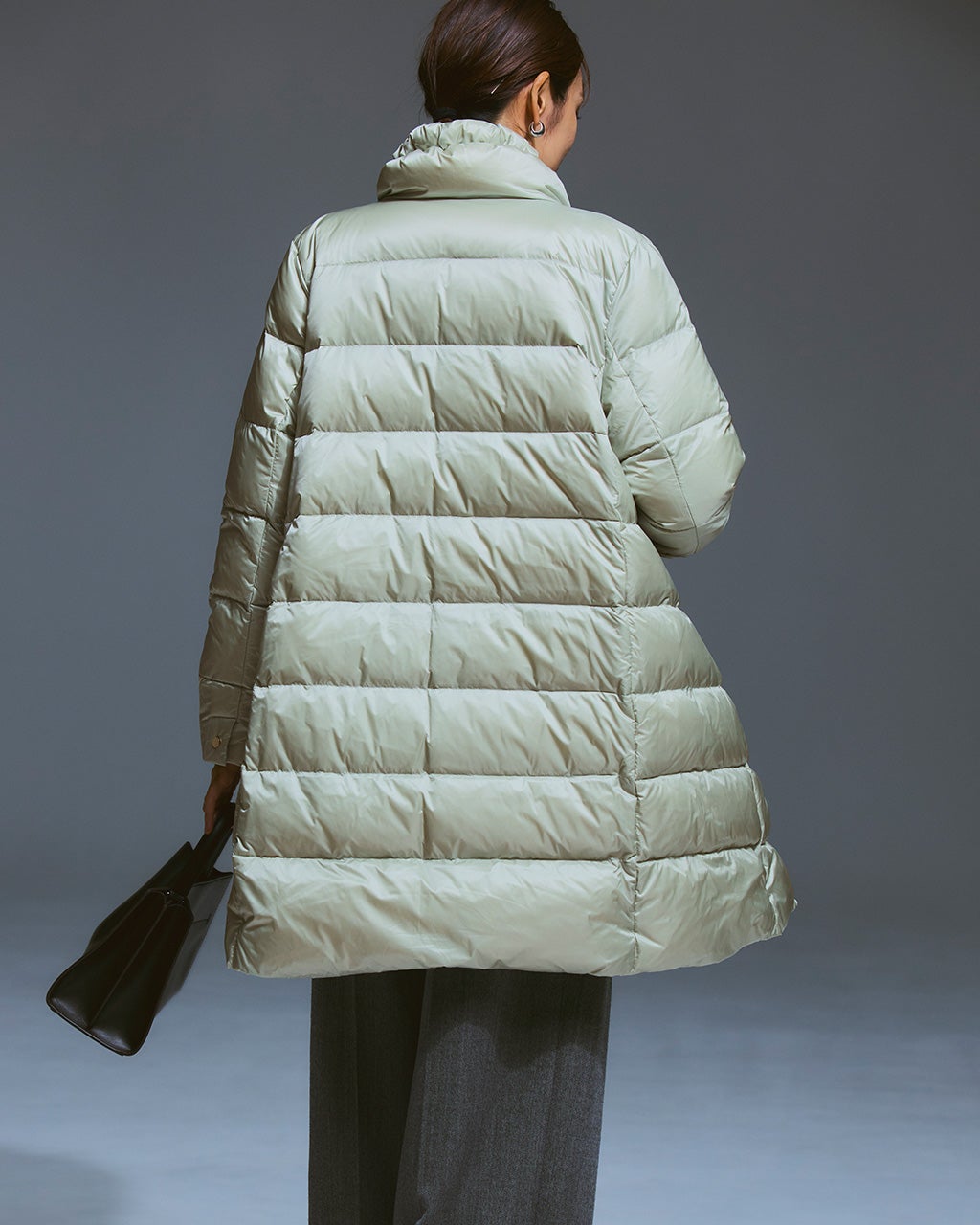 艶Airダウン・スタンドカラーロングコート/DoCLASSE