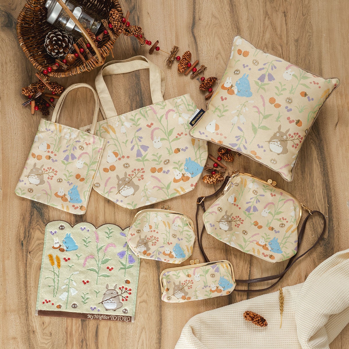 となりのトトロ「秋のひととき」ミニバッグ | どんぐり共和国そらのうえ店