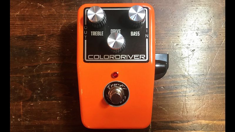 Tru-Fi Colord ラージサイズ筐体 ファズ sddefault.jpg