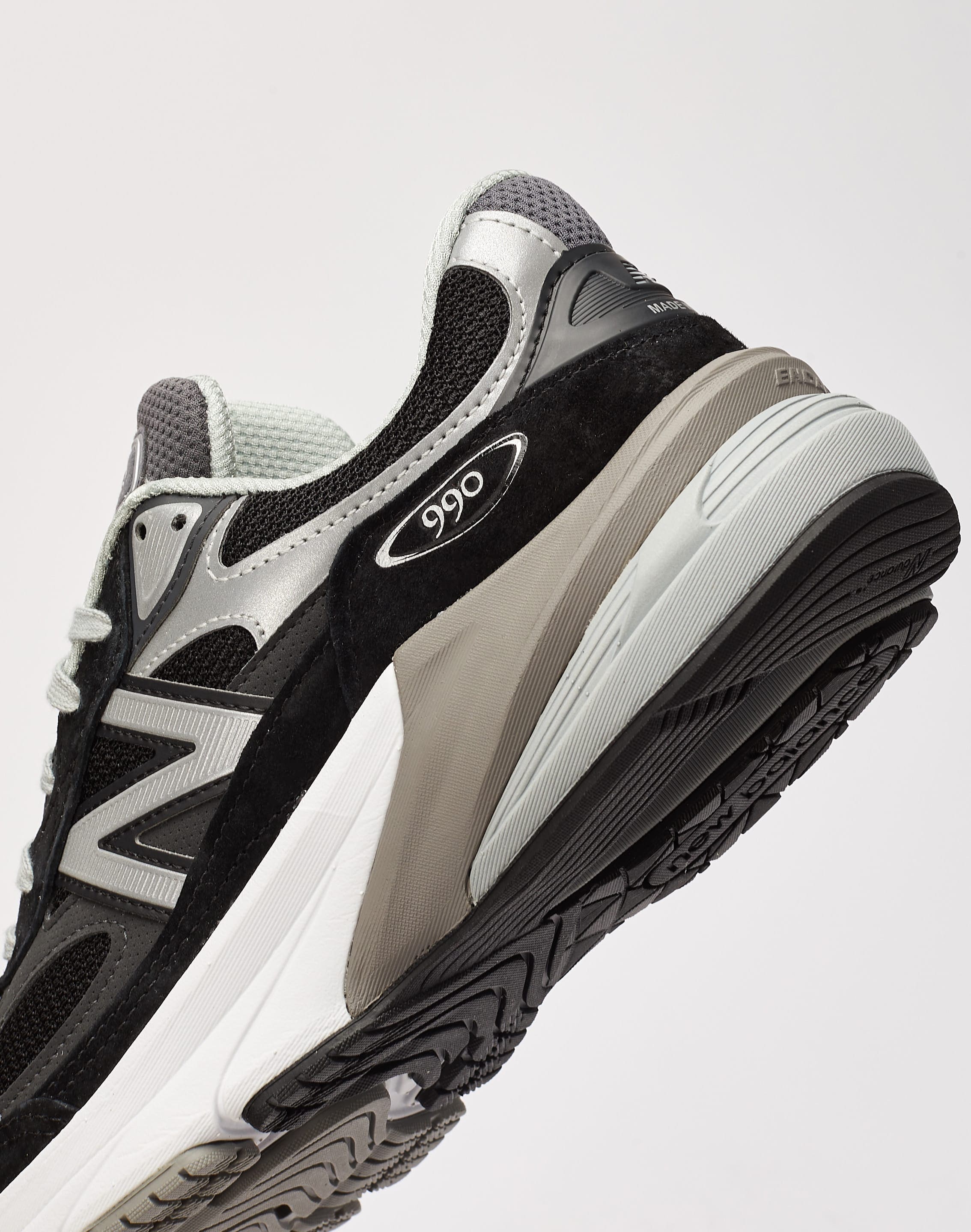 New Balance 990v6 – DTLR
