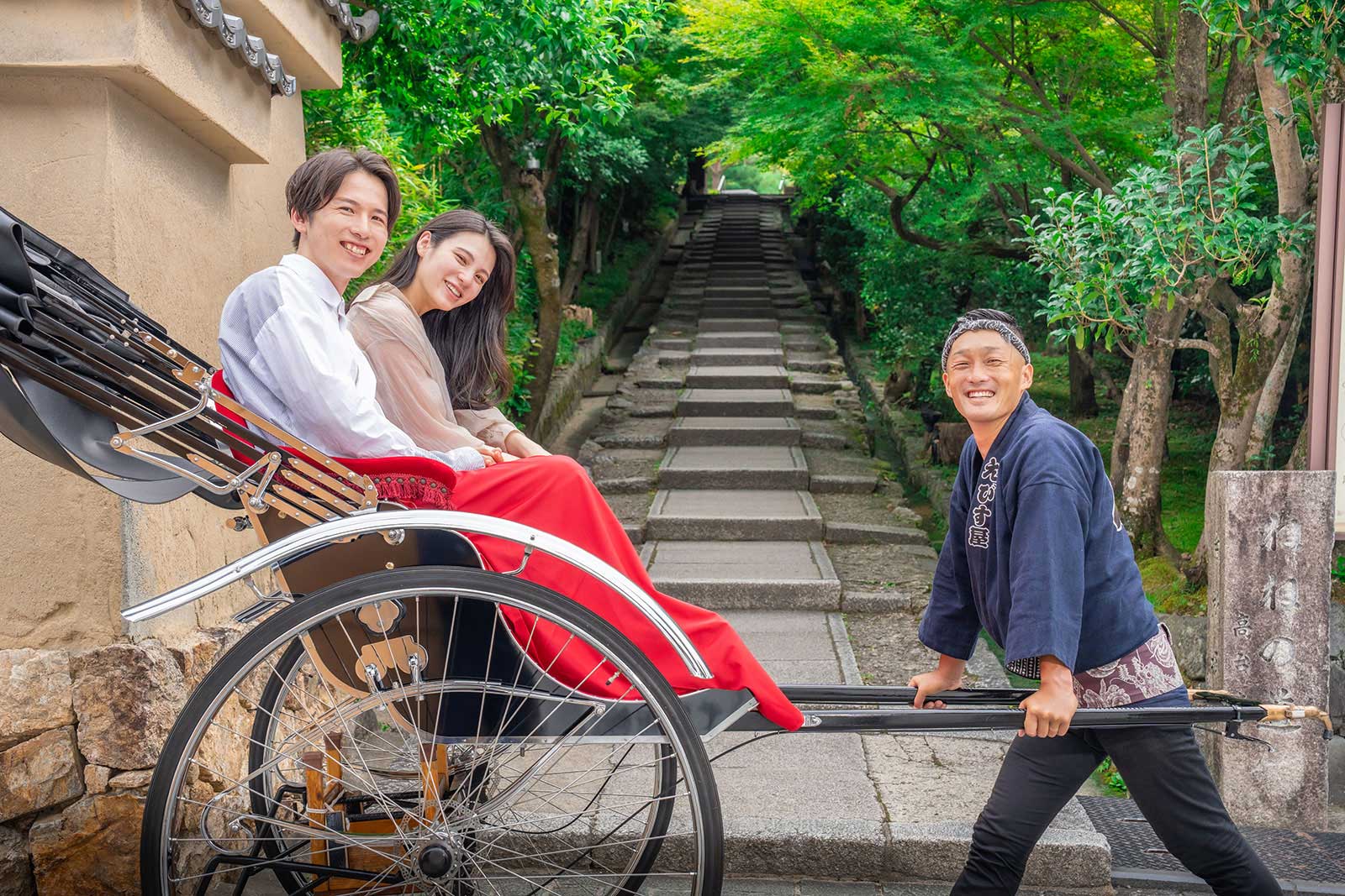 家族4人でどうしても人力車に乗りたくて利用しました ｜ 人力車のえびす屋