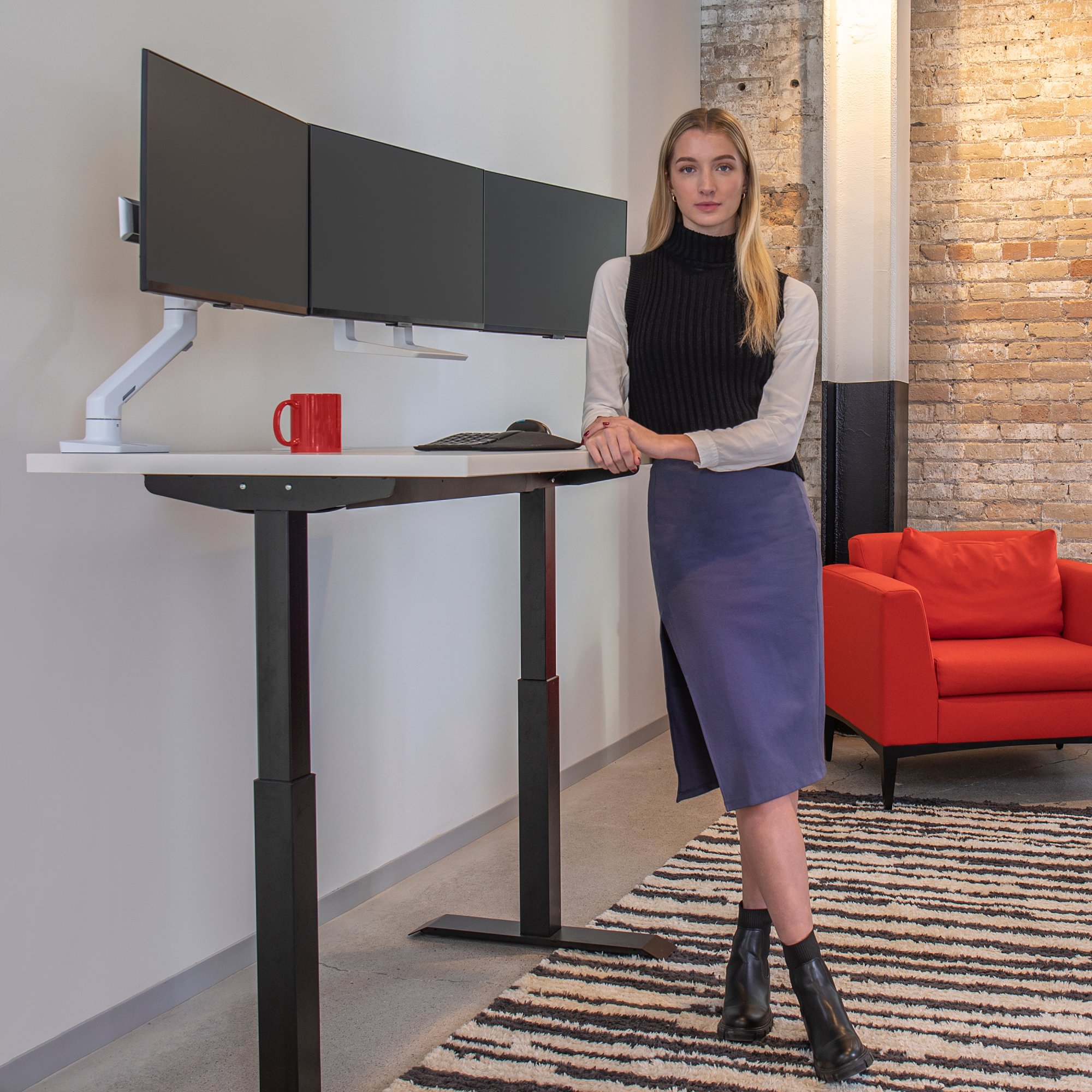 Ergotron HX Desk Mount Triple Monitor Arm