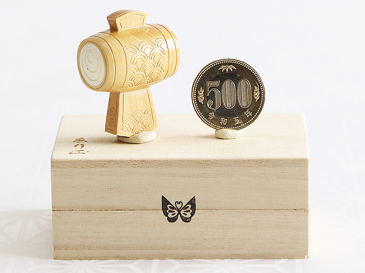 黄楊根付 小槌 からくり【岡壱名入り】 （2023年10月27日掲載）｜京都