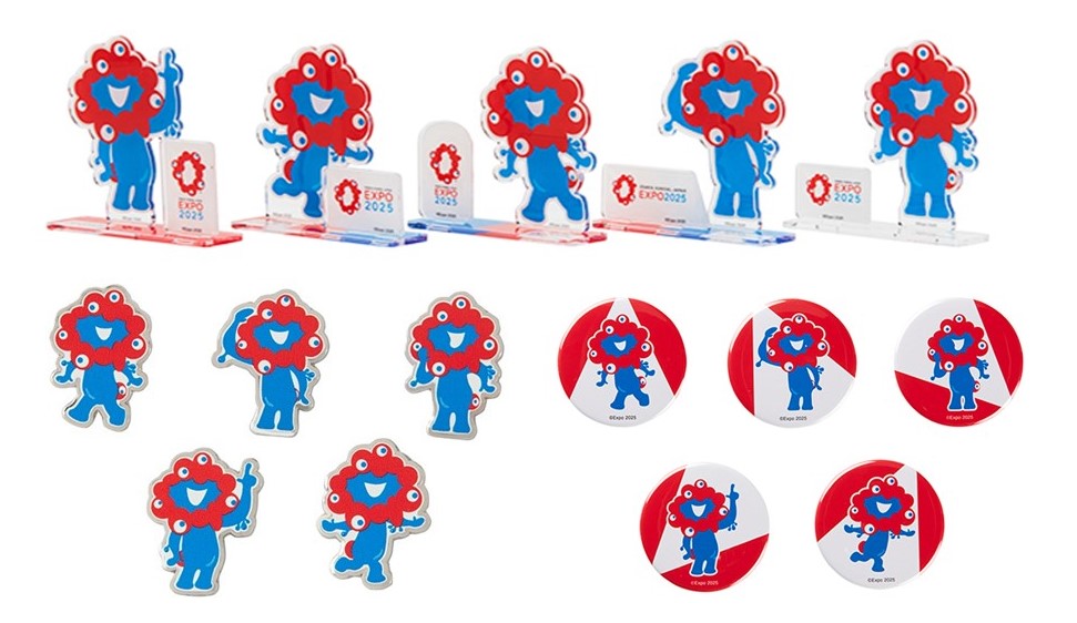 公式ライセンス商品 ミャクミャク新ポーズのアクリルスタンドなどを新