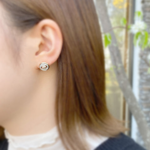 ポメラート グローリー クロス ピアス