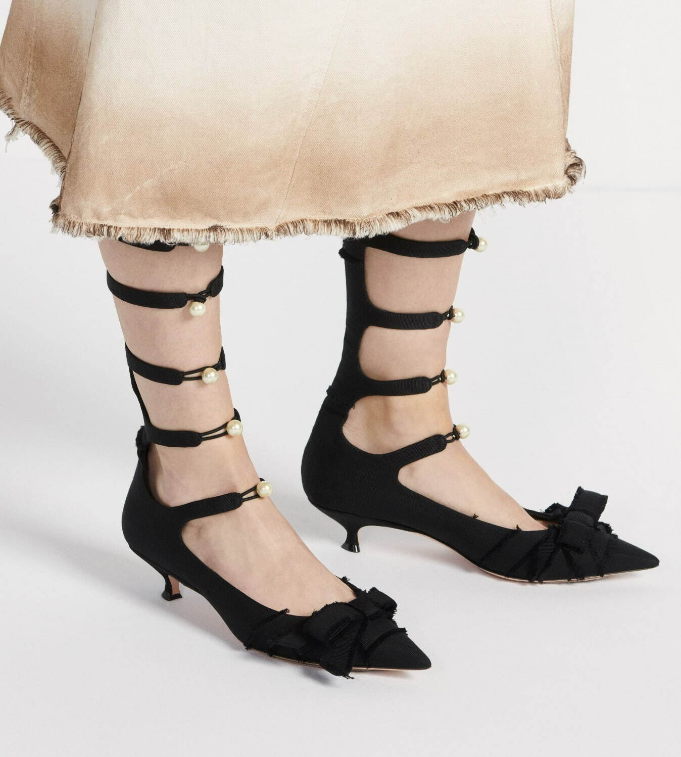 ディオール24年春夏パンプス「アディオラブル」“ブラックリボン×CDロゴ