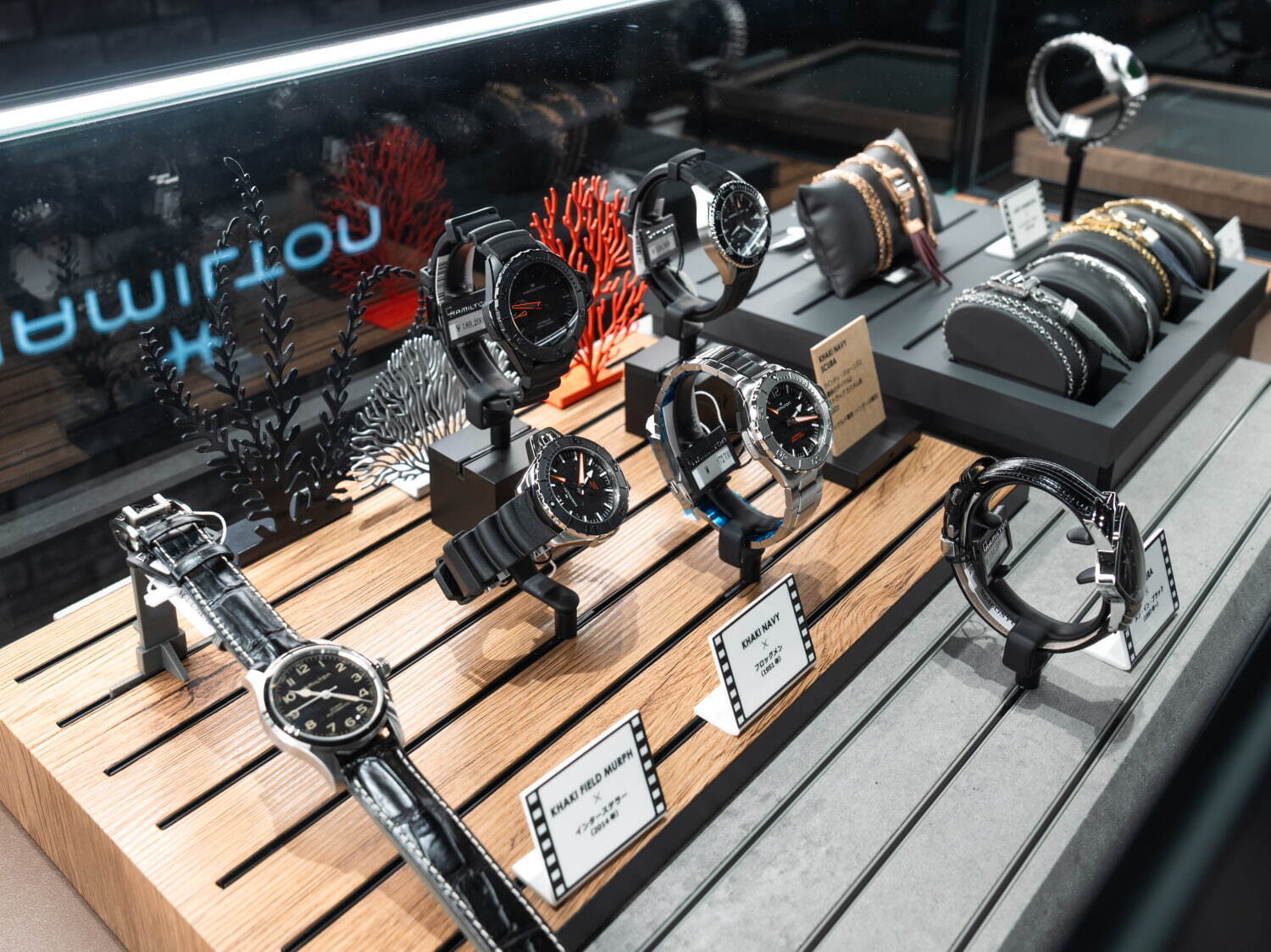 ハミルトン×『インディ・ジョーンズと運命のダイヤル』限定ストアが