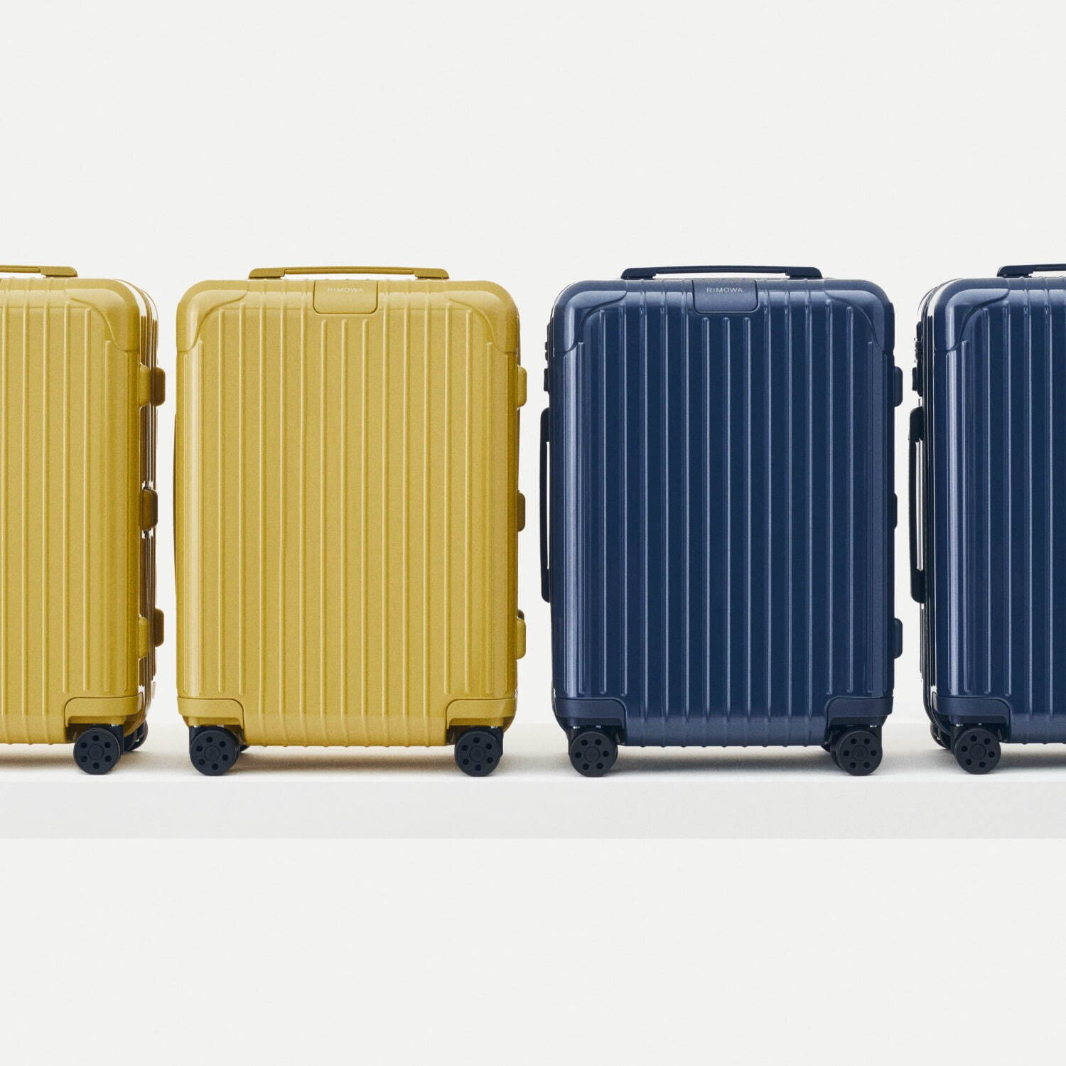 青ロゴ・トップハンドルモデル・極希少】RIMOWA リモワ（98〜100L