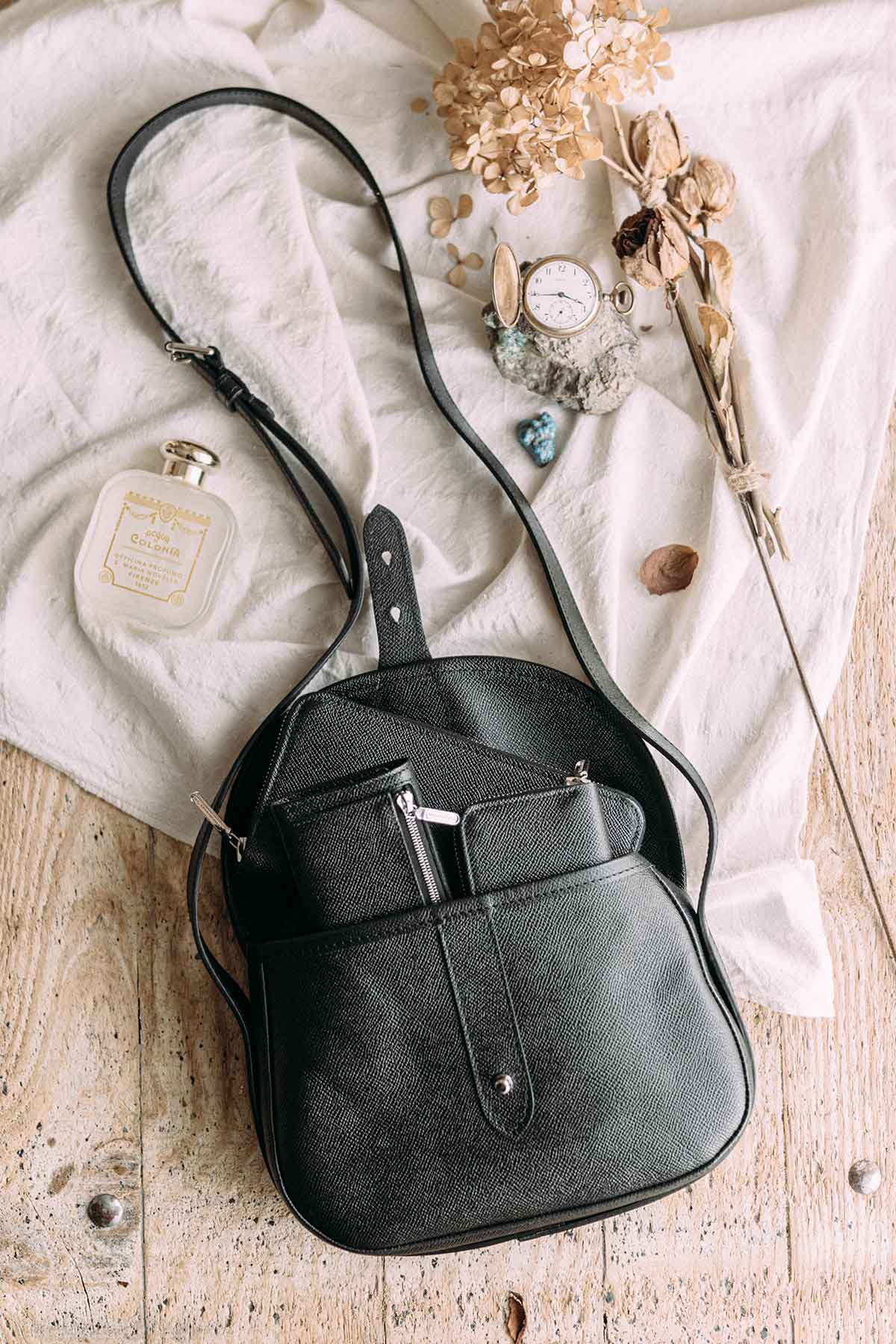 L3264 CARTRIDGE BAG -London Calf- | FRAME フレーム公式