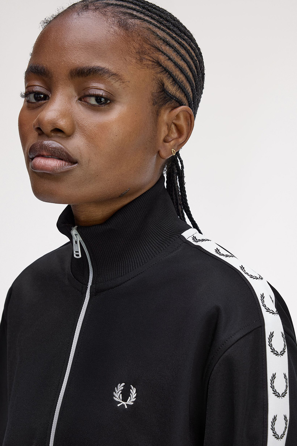 Cropped Taped Track Jacket(10 102：BLACK): | FRED PERRY JAPAN