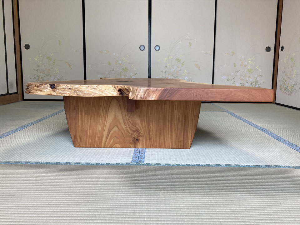 欅（ケヤキ） 無垢一枚板座卓：ダイニングテーブルや手作り家具の