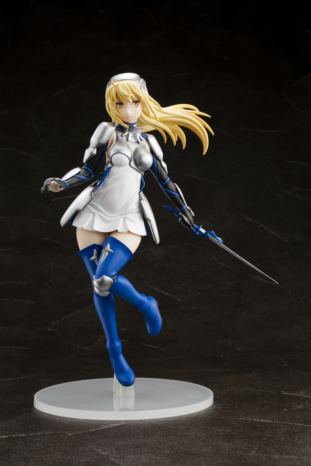 アイズ・ヴァレンシュタイン｜箱入り娘