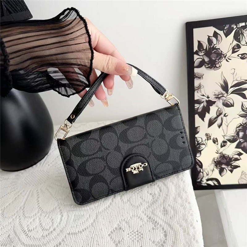 コーチ iphone17/17pro ケース 手帳 型 おしゃれ iphone16promax/15