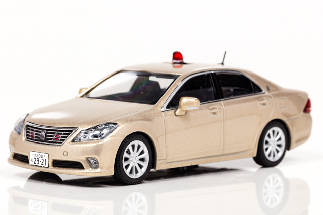 1/43 トヨタ クラウン (GRS202) 2011 静岡県警察高速道路交通警察隊