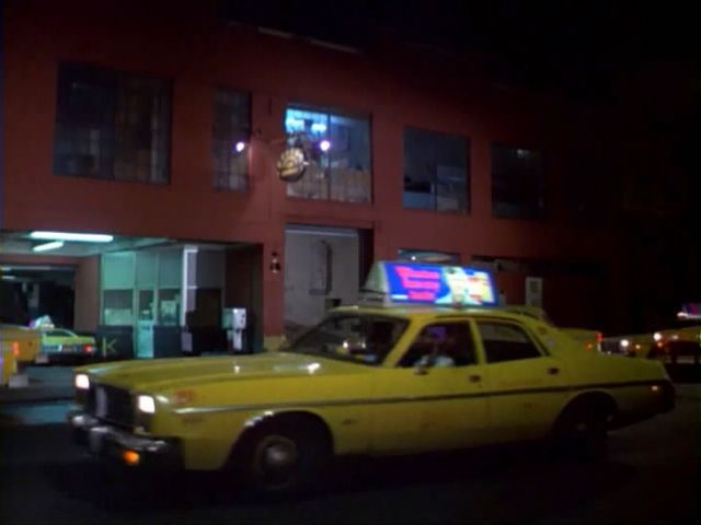 IMCDb.org: 1977 Dodge Monaco in 