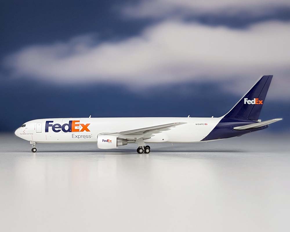 www.JetCollector.com: FedEx B767-300F N104FE 1:200 Scale