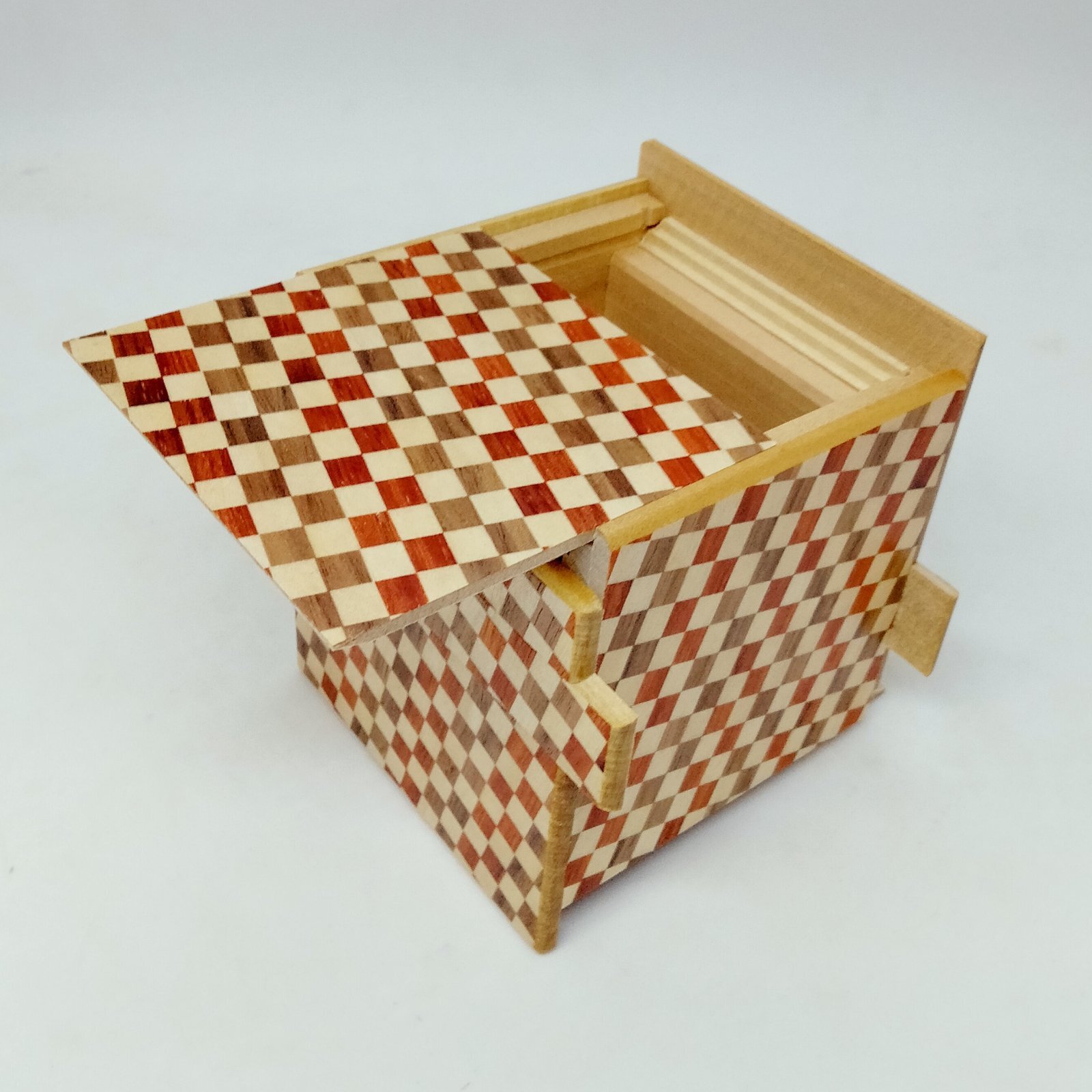 18 steps Ichimatsu 3 sun Cube Japanese puzzle box Himitsu-bako