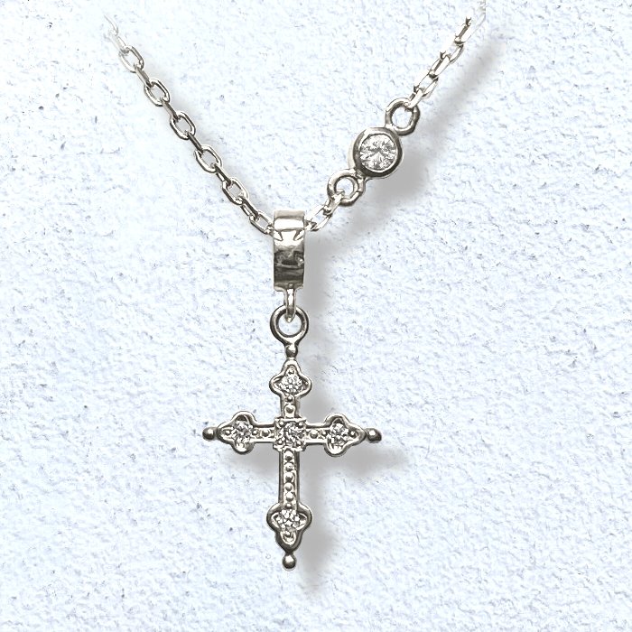 PETITE GOTHIC CROSS NECKLACE 18k White Gold / DIAMONDS NECKLACE
