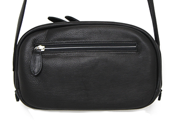 コンパクトサイズのレザーショルダーバッグ(牛革/日本製）｜革製品専門