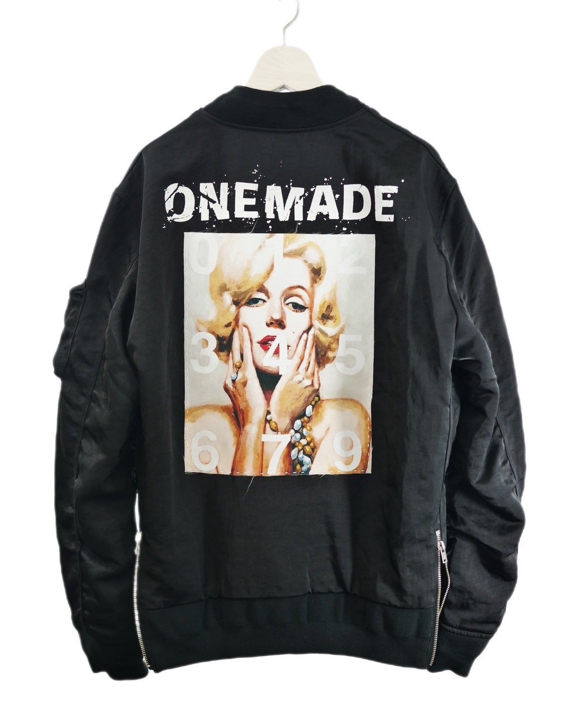 ONE MADE - 【絵画アートがそのまま衣類に】 別注MA-1 / ハンドメイド