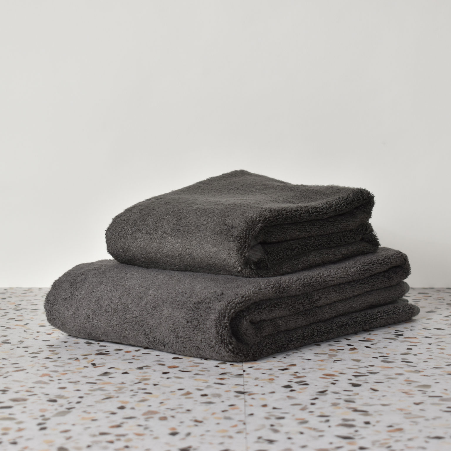 hamam（ハマム）Glam バスタオル ダークグレー | LIVING MOTIF｜家具