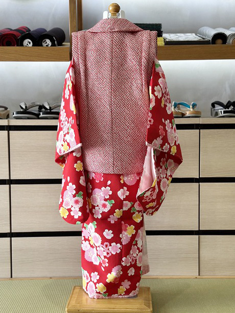 七五三被布コート お祝着 女の子用 正絹 日本製 総絞り 福岡市南区の