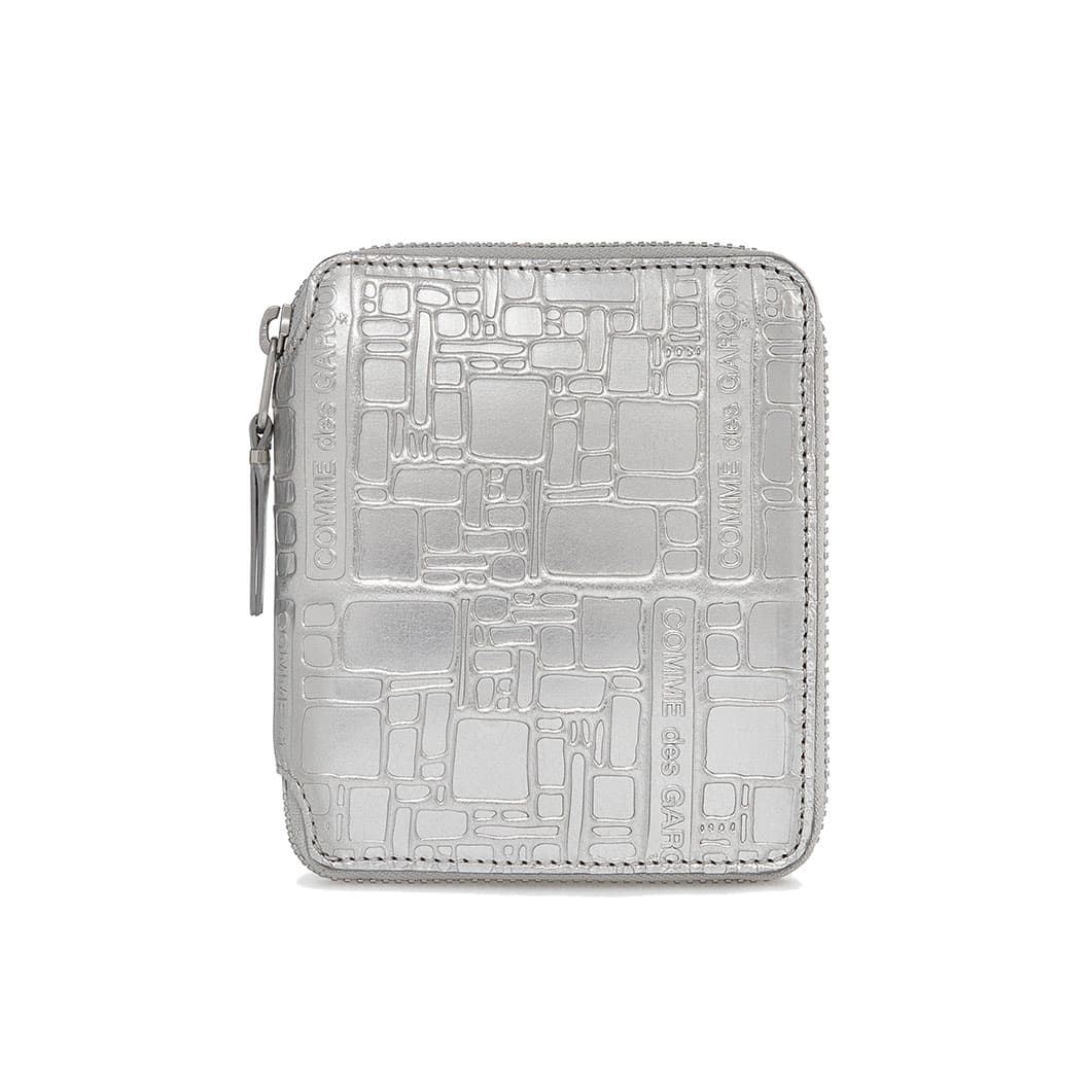COMME des GARCONS 二つ折り ZIPウォレット エンボスロゴ シルバー
