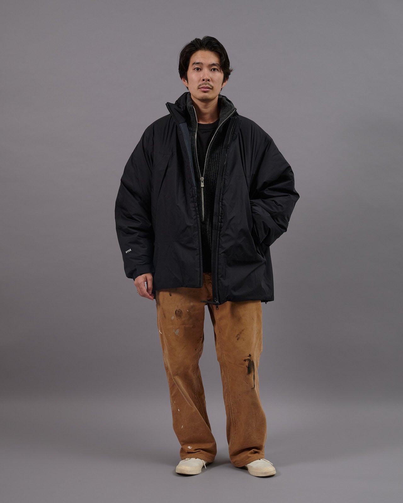 ハイク」と「エディション」の完売コラボダウンの新色はシンプルな