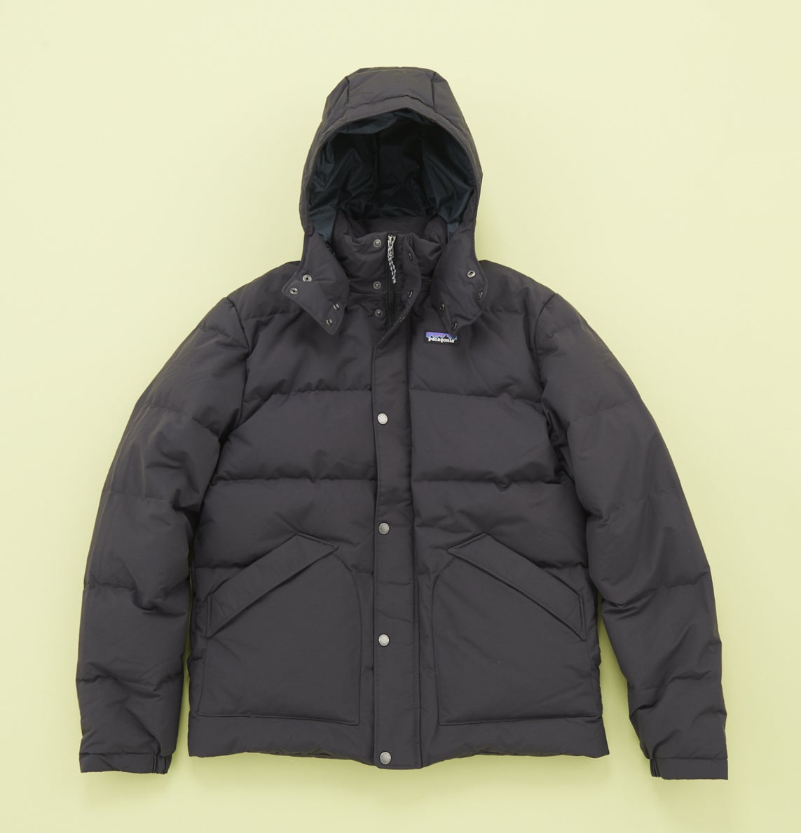パタゴニア」のいま欲しい“黒ダウン”6選。800フィルパワー、防水、1