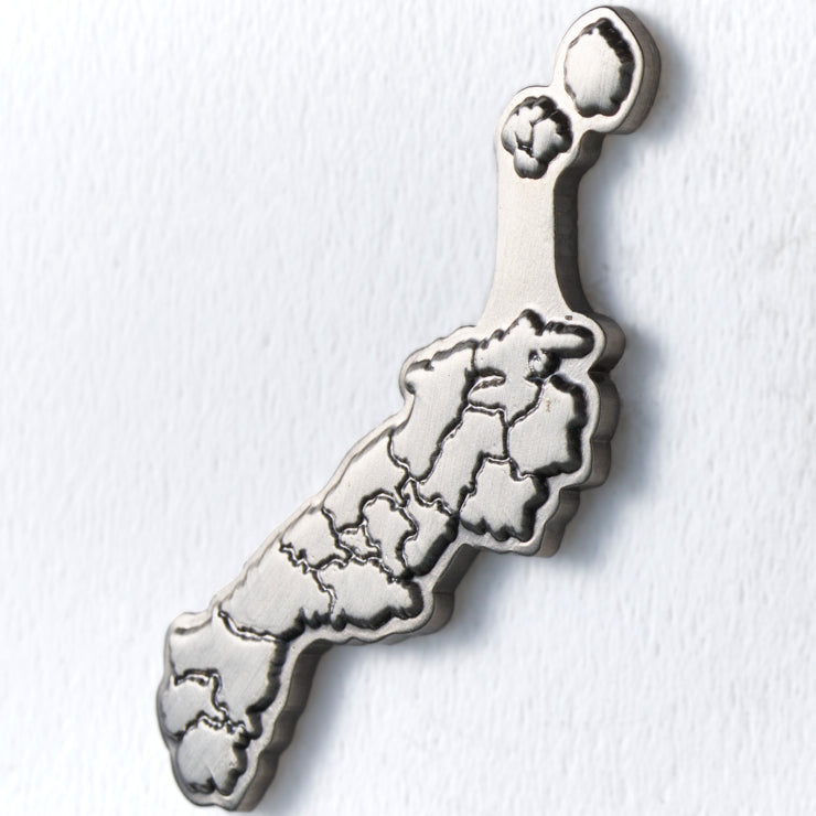 47都道府県ピンバッジ/32島根県 ゴールド/シルバー｜地図グッズ｜Map